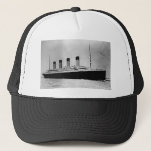 Passenger Liner Steamship RMS Titanic Trucker Pet