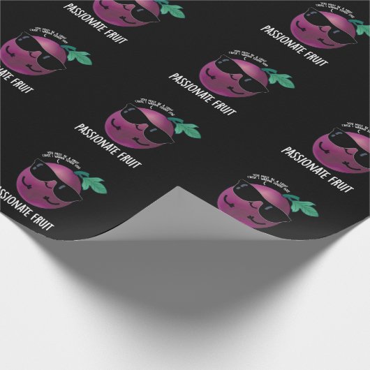 Passionate Fruit Funny Passion Fruit Pun Dark BG Cadeaupapier (Hoek)
