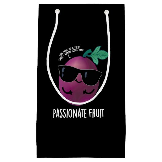 Passionate Fruit Funny Passion Fruit Pun Dark BG Klein Cadeauzakje (Voorkant)