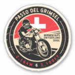 Passo Del Grimsel | Zwitserland | Motorfiets Sticker<br><div class="desc">Passo Del Grimsel gedaan in een ,  verontruste stijl embleem. Het is een beroemde bergpas die langs de Alpen in Zwitserland wordt gevonden.</div>
