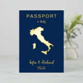 Passport Wedding Destination Gold Foil Italië Map Folie Uitnodiging (Staand Voorkant)
