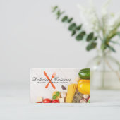 Pasta en groenten op tafel visitekaartje (Staand voorkant)