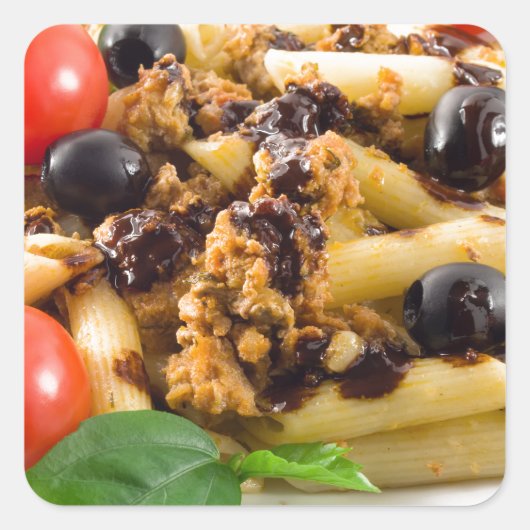 Pasta met bolognesaus, rundvlees, olijven vierkante sticker (Voorkant)