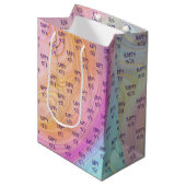 Pasteelregenboog 95th Birthday Medium Gift Bag Medium Cadeauzakje (Voorkant Gekanteld)
