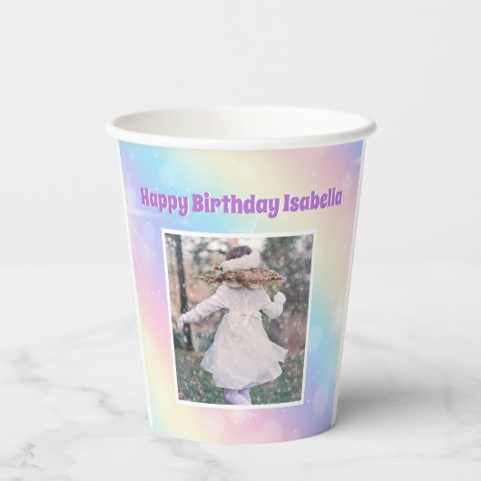  pasteelregenboog met jonge meisjes papieren bekers (Achterkant)