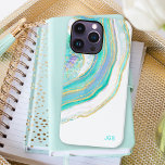 Pastel Aqua en Paars Agate met monogram Case-Mate iPhone 14 Pro Max Hoesje<br><div class="desc">Bescherm uw telefoon met een prachtig stijlvol hoesje met een grijs stenen patroon in trendy feminine pastelaqua, paars, blauw en goud. Een tekst sjabloon is inbegrepen om met uw monogram of andere gewenste tekst te personaliseren. U kunt het steekproefmonogram ook schrappen als u wenst om tot het hoesje zonder tekst...</div>