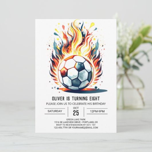 Pastel bal bewerkbare voetbal verjaardag kaart (Staand voorkant)