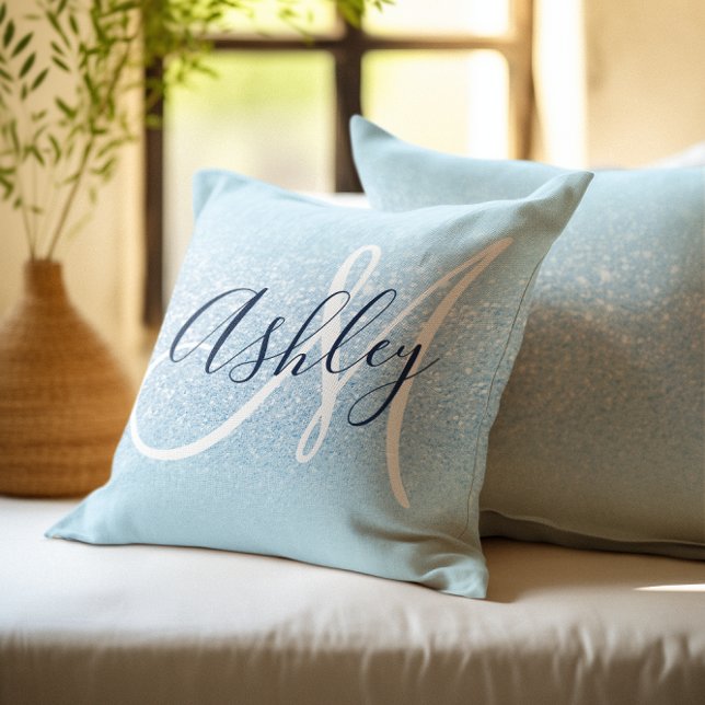 Pastel Blau Rand Ombre Glitter Monogram Kussen (Pastel Blue Edge Ombre Glitter Monogram Throw Pillow)