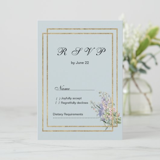 Pastel blauw en goud lavendel roze bloemen RSVP Kaart (Staand voorkant)