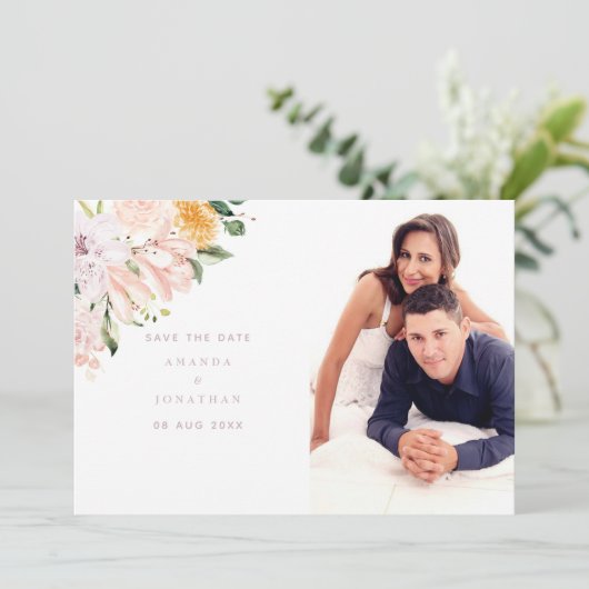 Pastel Bloemen Bruiloftsfoto Save The Date (Staand voorkant)