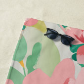 Pastel bloemenmonogram strandlaken (In situ)