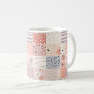 Pastel Bloemige Patchwork Dekbed in Roze en Blauw Koffiemok