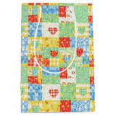 Pastel Bloemige Patchwork Picknick Patroon Medium Cadeauzakje (Voorkant)