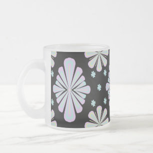 Pastel bloemvormen op een zwarte achtergrond matglas koffiemok