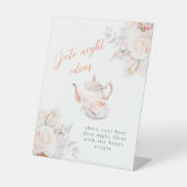 Pastel Blooms Vrijgezellenfeest Date Night Ideeën Reclamebord Met Voetstuk (Voorkant)