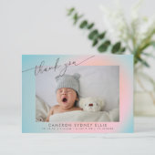 Pastel Blue Pink Gradient Script Baby Birth Foto Bedankkaart (Staand voorkant)