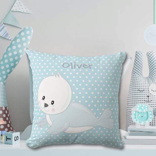 Pastel Blue Polka-Dot Baby Arctic Seal Monogram Kussen