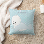 Pastel Blue Polka-Dot Baby Arctic Seal Monogram Kussen (Deken)