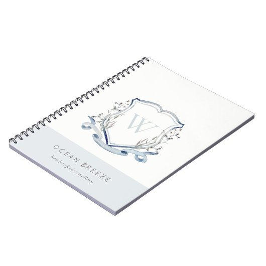 Pastel Blue Wilde Waterverf Crest Monogram Notitieboek (Linkerzijde)