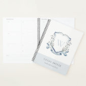 Pastel Blue Wilde Waterverf Crest Monogram Planner (Display)