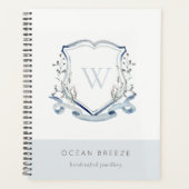Pastel Blue Wilde Waterverf Crest Monogram Planner (Voorkant)