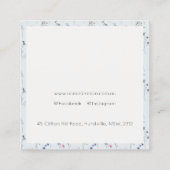 Pastel Blue Wilde Waterverf Crest Monogram Vierkante Visitekaartje (Achterkant)