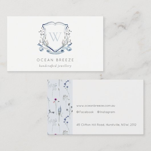 Pastel Blue Wilde Waterverf Crest Monogram Visitekaartje (Voorkant / Achterkant)