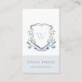 Pastel Blue Wilde Waterverf Crest Monogram Visitekaartje (Voorkant)
