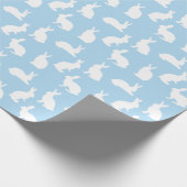 Pastel Blue With White Bunny Pattern Cute Easter Cadeaupapier (Hoek)