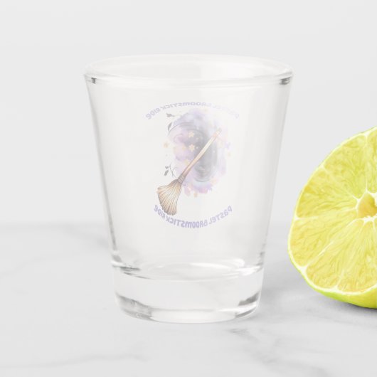 Pastel Broomstick Ride Shot Glas (Achterkant)