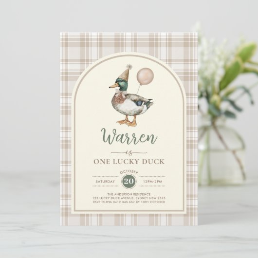 Pastel Brown One Lucky Duck Balloon 1st Birthday Kaart (Staand voorkant)