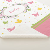 Pastel Butterfly Pattern met Flowers and Name Sherpa Deken (3/4)