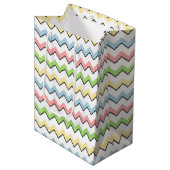 Pastel Chevron-Drop Shadow door Shirley Taylor Medium Cadeauzakje (Voorkant Gekanteld)
