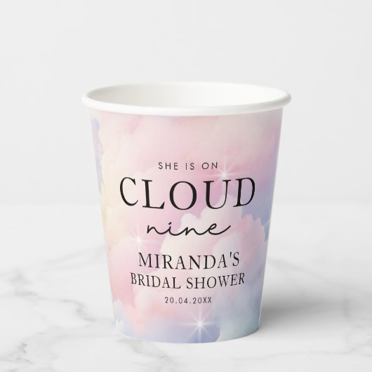 Pastel Clouds Ze is op Cloud Nine Vrijgezellenfees Papieren Bekers (Achterkant)