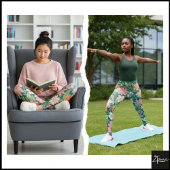 Pastel Coral Retro Floral Daisy Backdrop - green Leggings