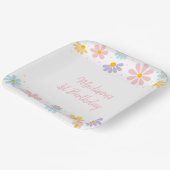 Pastel Daisy Flower Verjaardag Papieren Bordje (Gebogen)