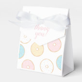 Pastel Donut Birthday Party Bedankdoosjes (Voorkant Zijde)