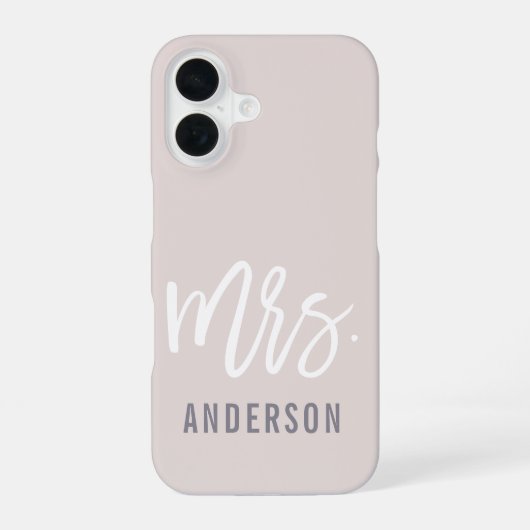 Pastel Dusty Blush Pink New Mrs Last Name Bride iPhone 16 Hoesje (Achterkant)