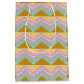 Pastel Easter Zig Zag Patroon Medium Cadeauzakje (Voorkant)
