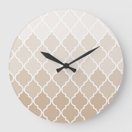 Pastel elegant bruin crème quatrefoil patroon grote klok (Voorkant)