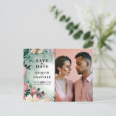 Pastel Flower Elegance: Sage Green Bloemen Huwelij Feestdagenkaart (Staand voorkant)