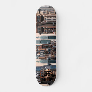 Pastel Futuristische Stad Fantasie Skyline Kunst Skateboard