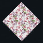 Pastel Garden Floral Pattern Persoonlijke huisnaam Bandana<br><div class="desc">Een  bloempatroon,  gepersonaliseerd met de naam van je huisdier. Deze banaan is bedorven met roze en paarse pastel waterverven,  en zal er verbluffend uitzien op je huisdier! Behandel jezelf met een overeenkomende 'mama en ik' sjaal met je eigen naam.</div>