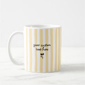 Pastel Gele Strepen Custom Tekst Strik Koffiemok (Links)