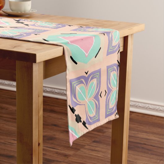 Pastel Geometric Tile Pattern | Pink Mint Purple Korte Tafelloper (Voorbeeld)