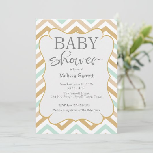 Pastel Gold en Green Zig Zag Baby Invitation (Staand voorkant)