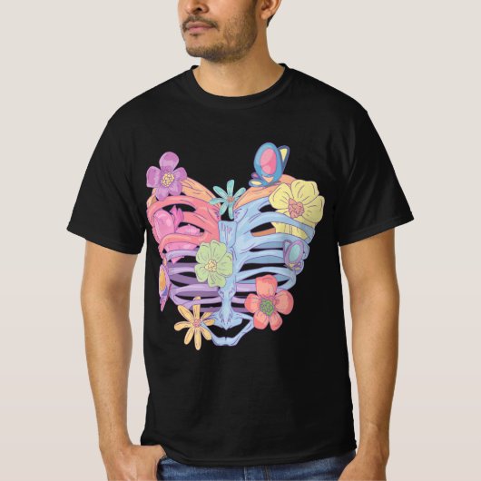 Pastel Goth Heart Ribcage with Butterflies & Flowe T-shirt (Voorkant)