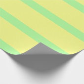 Pastel Gothic Groen en Geel Pencil Stripes Cadeaupapier (Hoek)