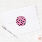 Pastel gothic roze vleermuizen halloween ronde sticker (Envelop)
