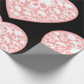 Pastel gothic valentijnen roze hart schedel cadeaupapier (Hoek)